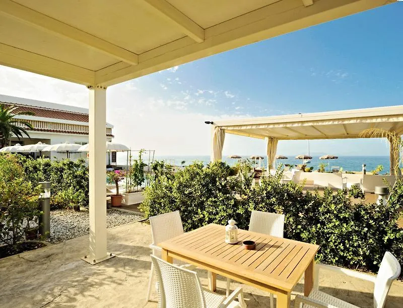 Ancora Bianca Beach Residence 테르메 비글리아토레 펜션