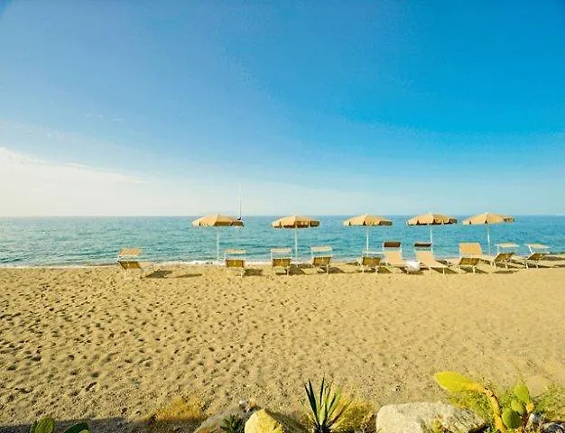 펜션 Ancora Bianca Beach Residence 테르메 비글리아토레 이탈리아