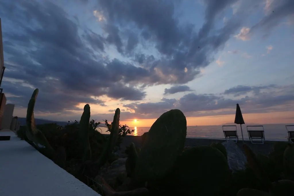 Ancora Bianca Beach Residence 테르메 비글리아토레